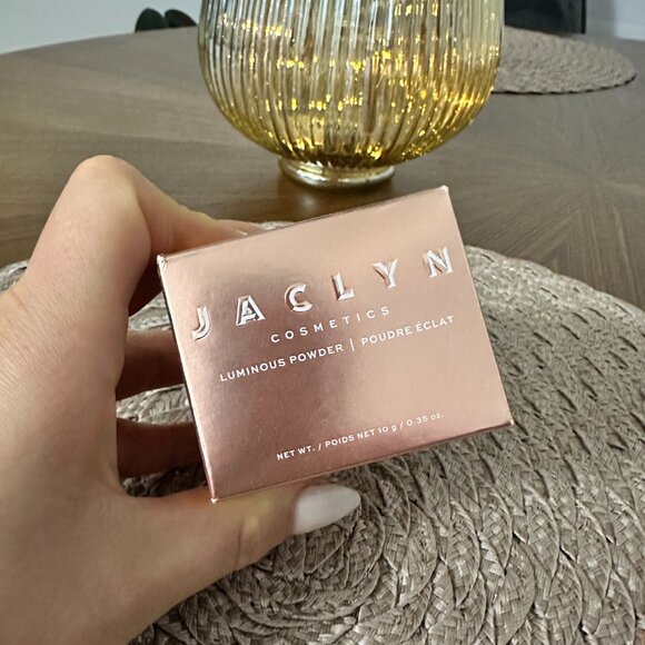 JACLYN COSMETICS LUMINOUS POWDER dew me 10 g/0.35 oz shade dew me - Picture 9 of 9